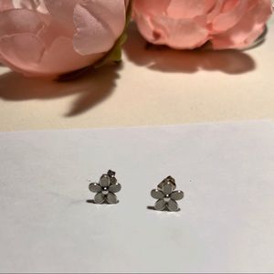 PANDORA Retired Darling Daisies Earrings